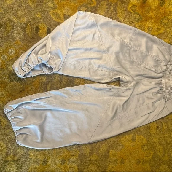 Daily Practice Gray Ruched Skirt - Picture 2 of 3